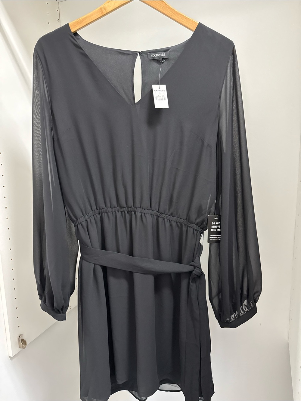 Express Black Long-Sleeve Belted V-Neck Chiffon Dress